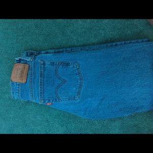 levi’s straight leg jeans